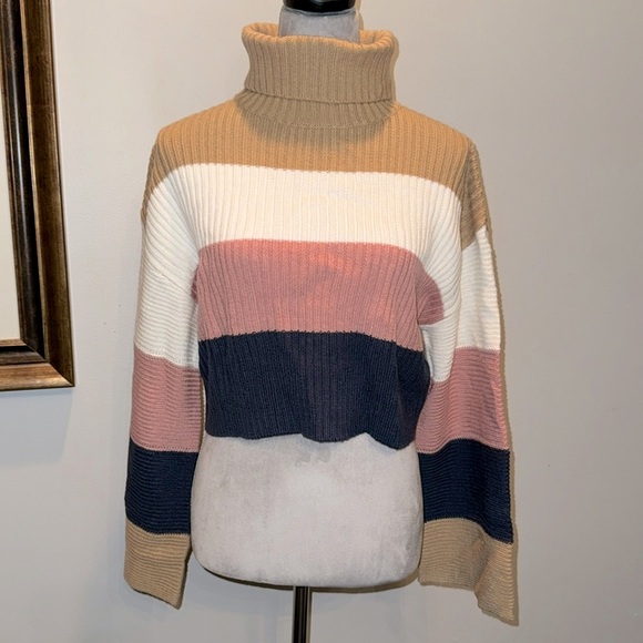 Awoo stripped cropped turtleneck NWT S - Picture 1 of 9